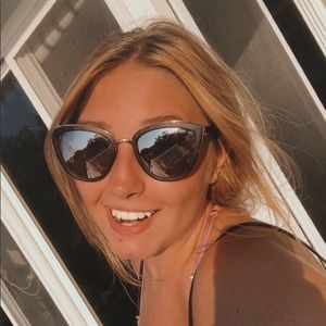 Meet your Posher, Sam